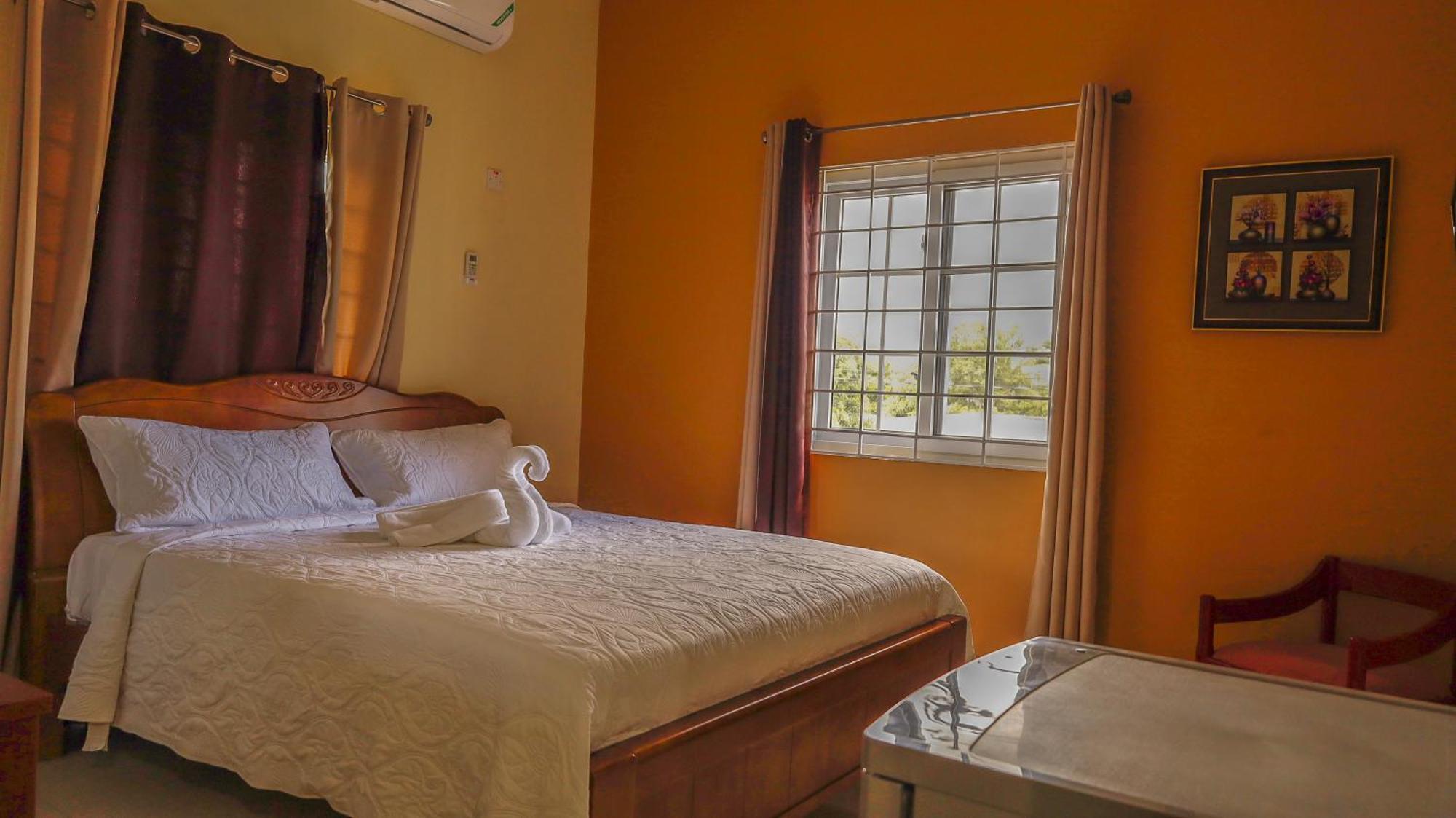 Ivs Bed And Breakfast คิงส์ตัน ภายนอก รูปภาพ